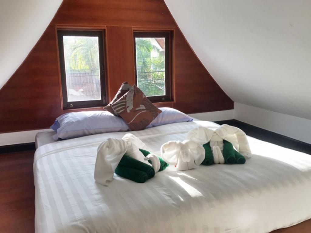 Villa Chaya Khao Lak Luaran gambar