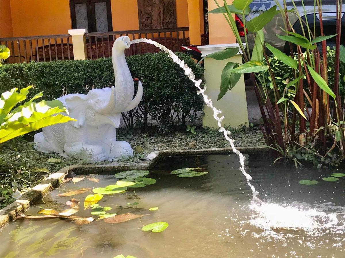 Villa Chaya Khao Lak Luaran gambar