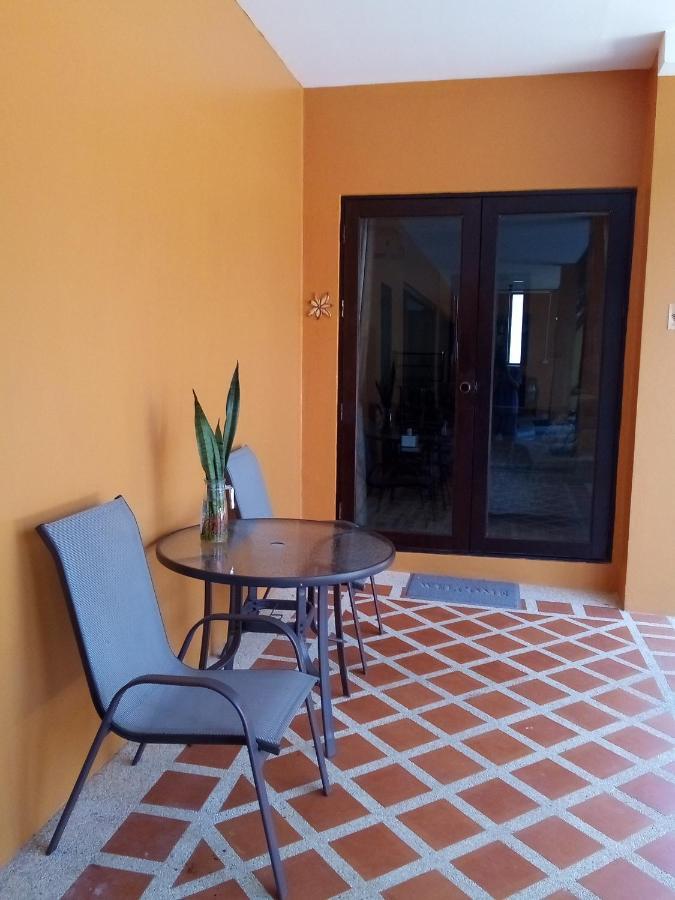 Villa Chaya Khao Lak Luaran gambar