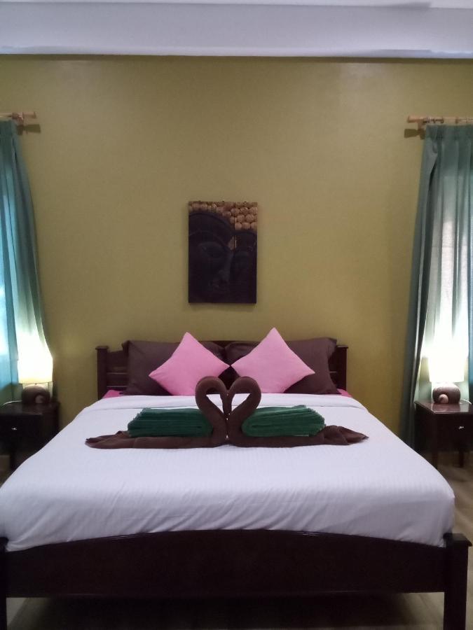 Villa Chaya Khao Lak Luaran gambar