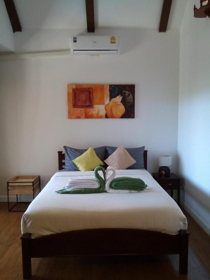 Villa Chaya Khao Lak Luaran gambar