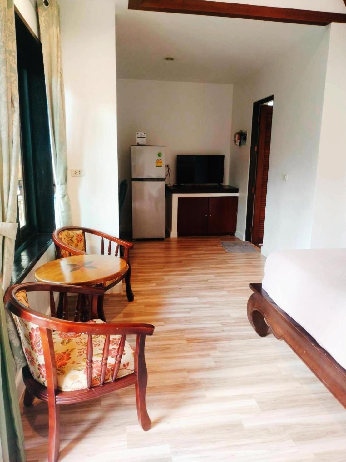 Villa Chaya Khao Lak Luaran gambar