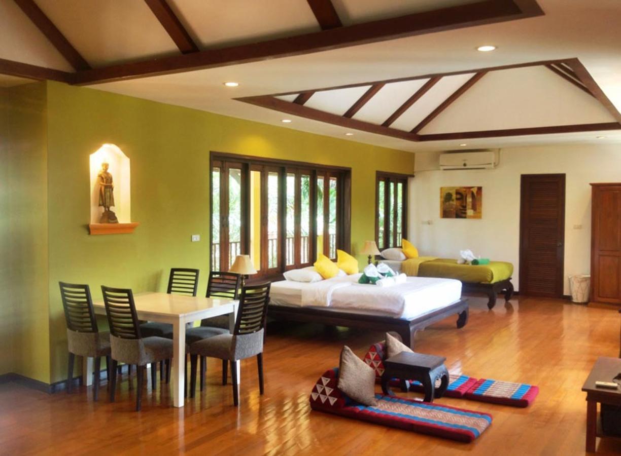 Villa Chaya Khao Lak Luaran gambar